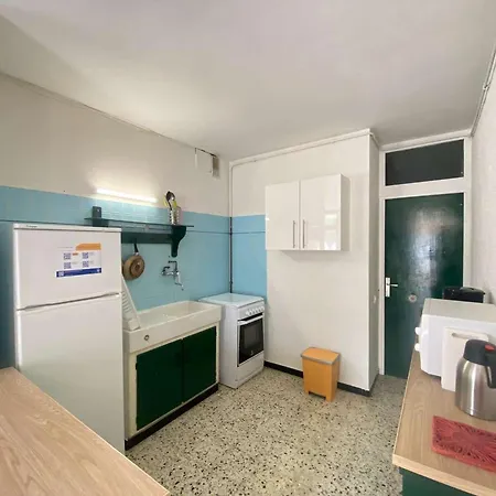 Maison T3 Avec Terrasse, Proche Et Commerces - - Fr-1-229c-160